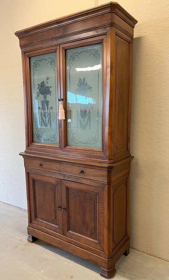 Credenza cristalliera epoca metà 800 in noce, Metà Ottocento