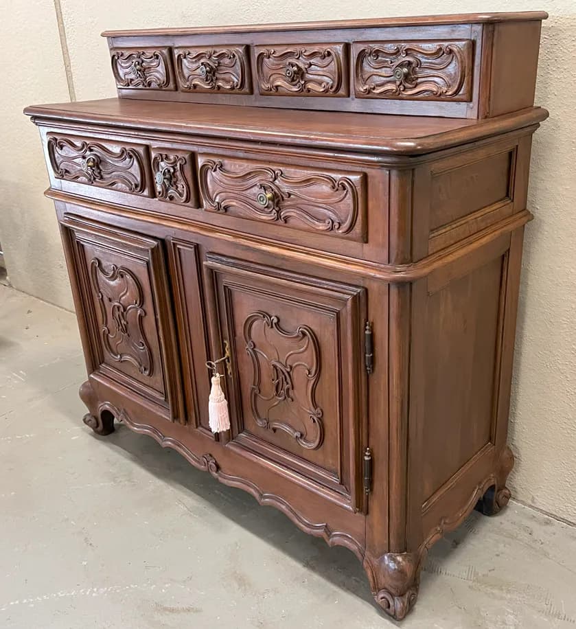 Credenza due ante barocca epoca 700, Settecento