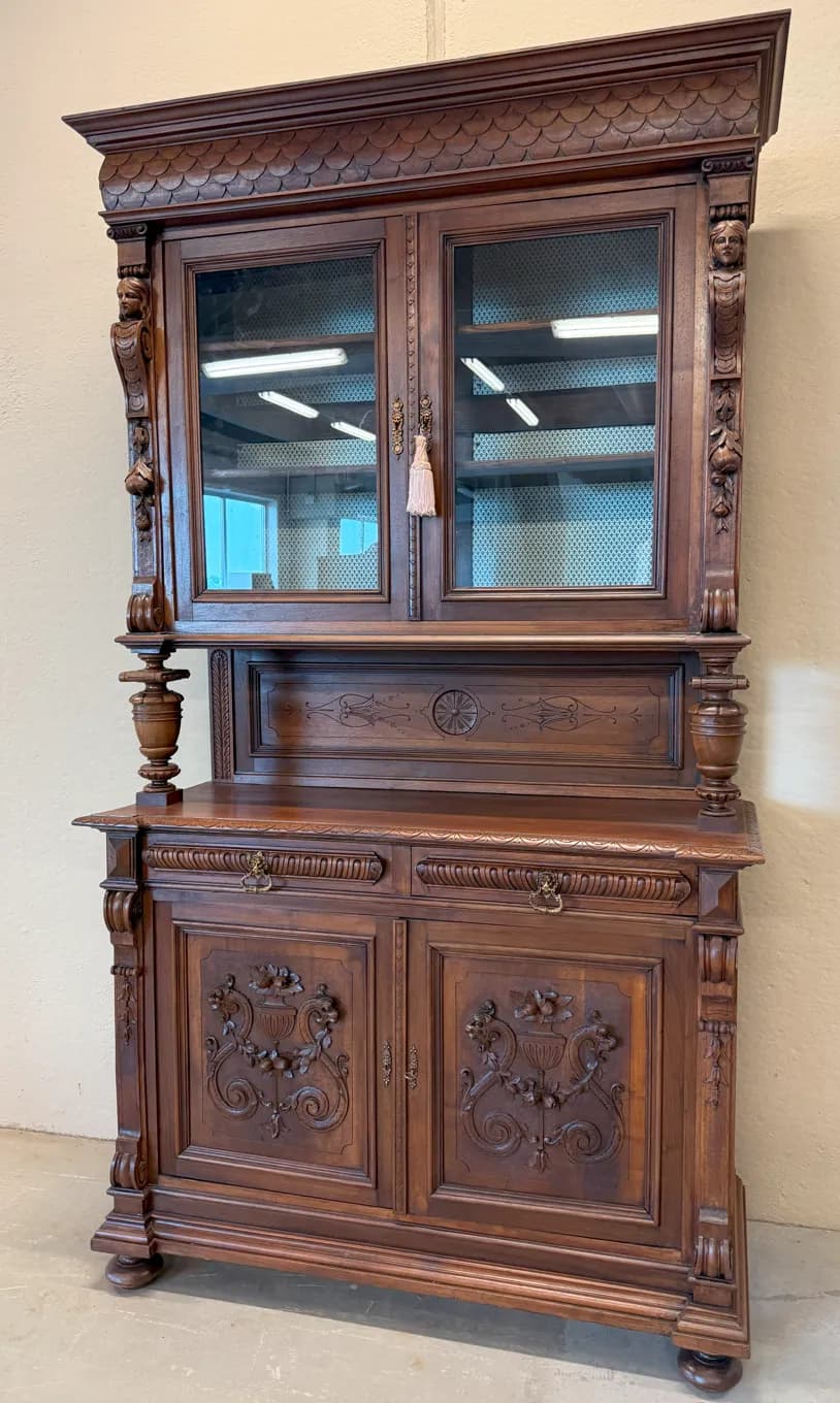 Importante credenza in noce epoca metà 800, Metà Ottocento